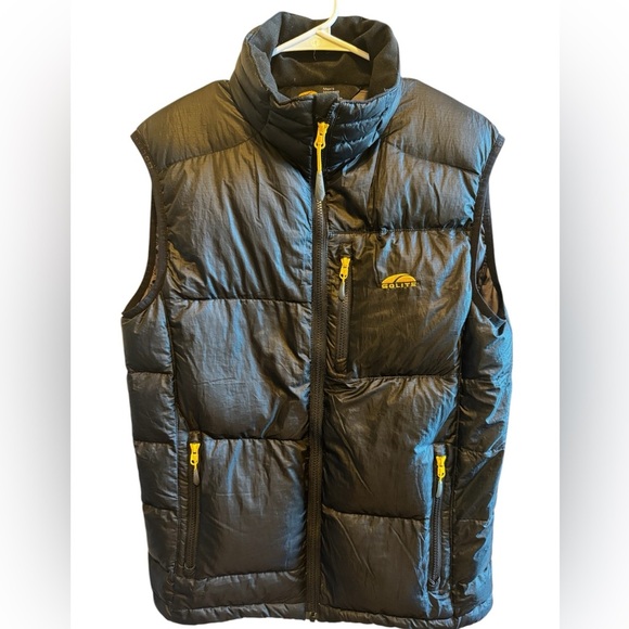GoLite Men’s Black Gold Puffer Vest Pockets Zipper Sleeveless Sz Small - Picture 1 of 13